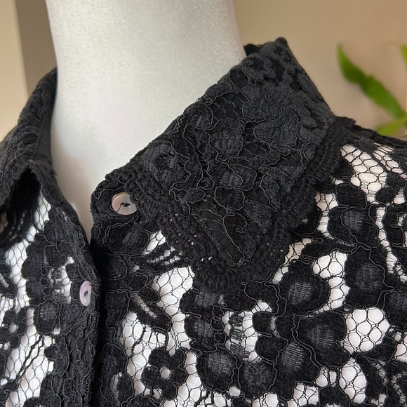 Soft Surroundings Black lace ruffle hem button up tunic szS - Picture 3 of 11